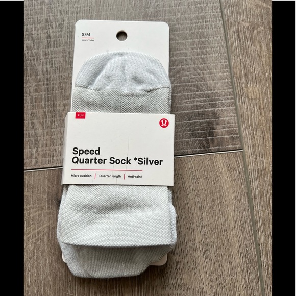 Lululemon Speed Quarter Sock *Silver in Vapor/White Size Small/Medium - Picture 1 of 3